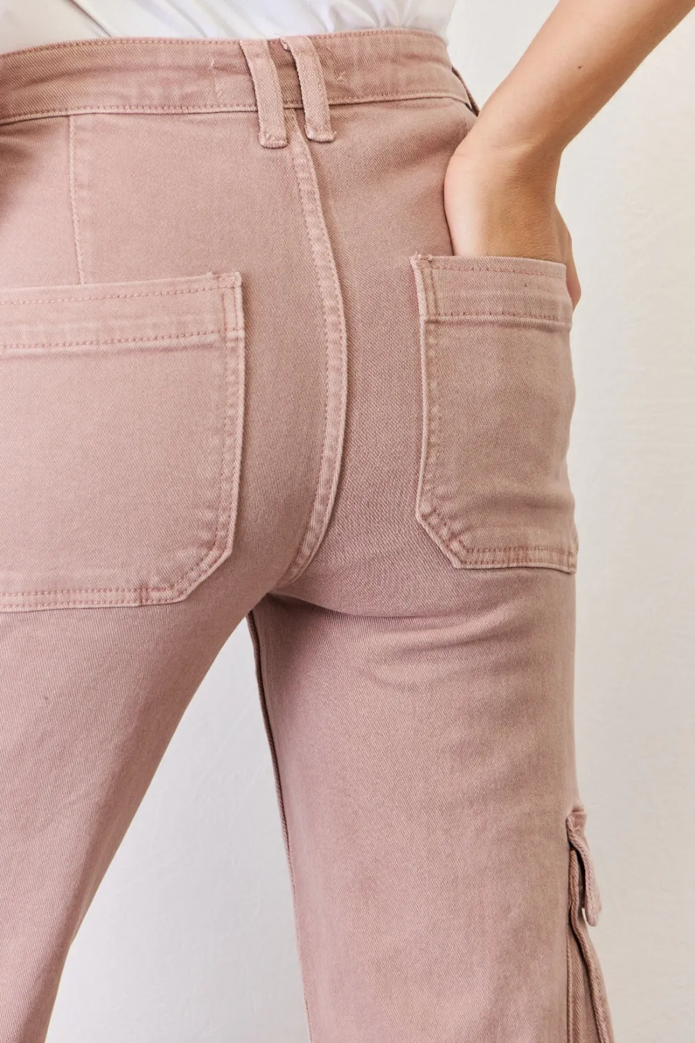 High-Rise Wide-Leg Cargo Pants with Functional Pockets